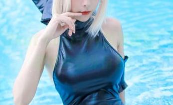 噢，Kitkat Cosplay的高跟鞋，私房小剧场的意外角色！